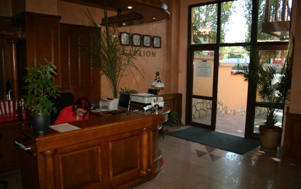 Hotel Nicol Пловдив Экстерьер фото
