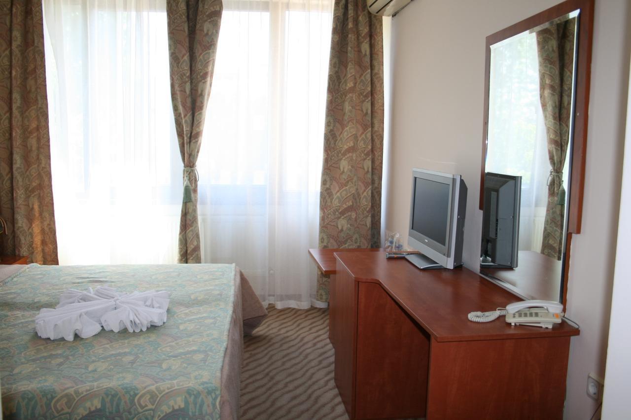 Hotel Nicol Пловдив Экстерьер фото